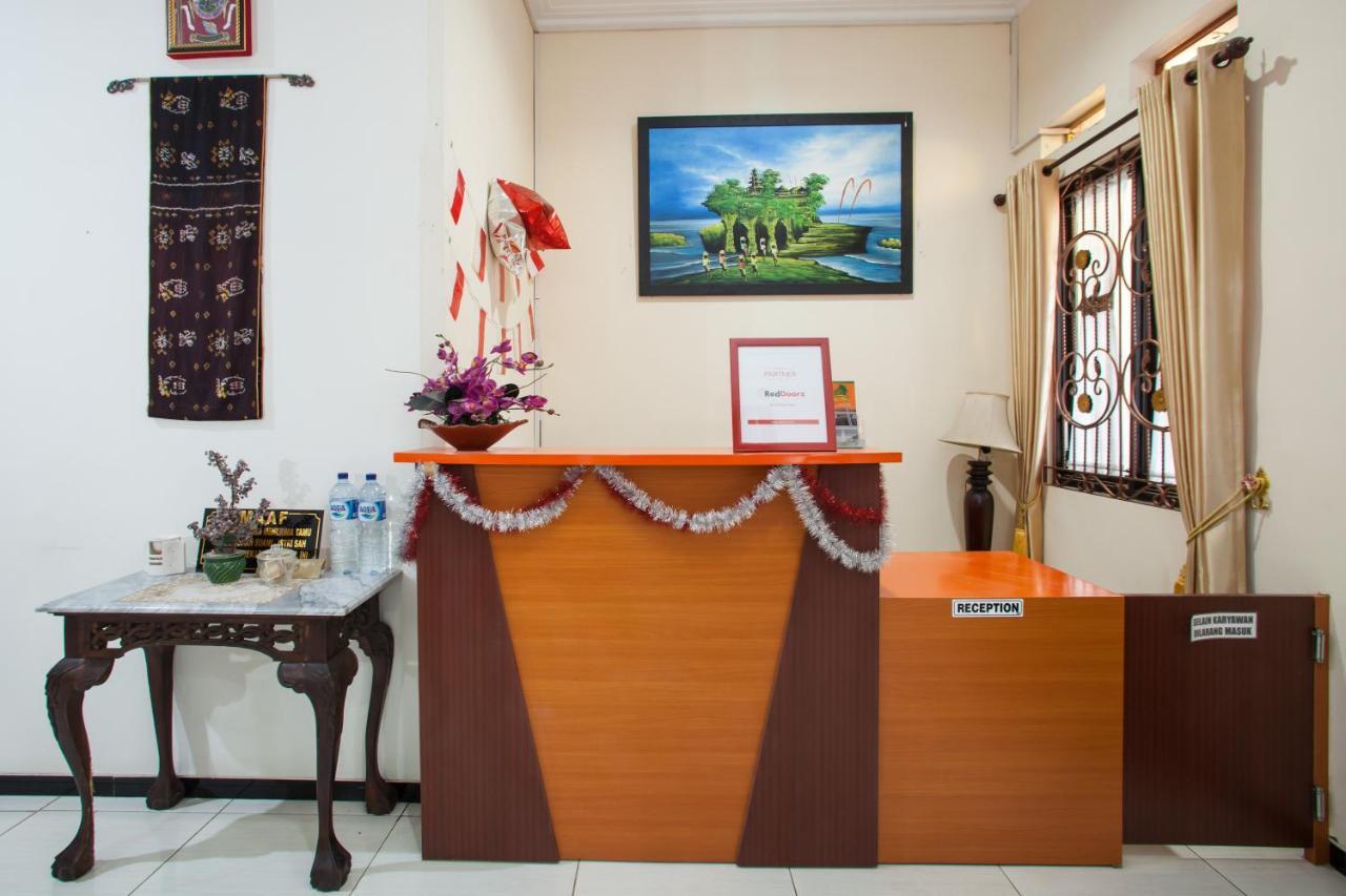 Reddoorz Syariah Near Singha Merjosari Park Malang Exterior foto